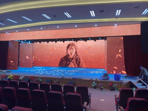 舞臺機(jī)械幕布設(shè)計的關(guān)鍵要求與藝術(shù)造型策劃